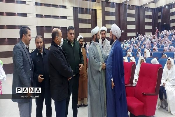 برگزاری جشن تکلیف دختران در فرهنگسرای بعثت صفادشت