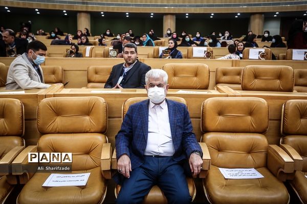 بیست و هشتمین جشنواره تحقیقات و فناوری علوم پزشکی رازی