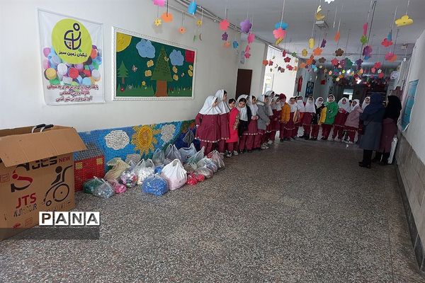 خرید یک ویلچر هدیه با جمعآوری درب بطریهای پلاستیکی