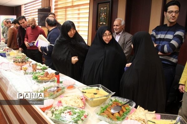 جشنواره غذاهای محلی در آموزش و پرورش منطقه ۱۳