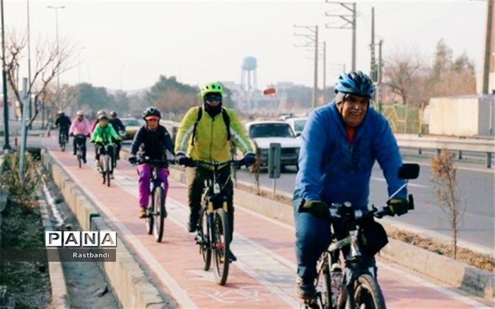 گسترش فرهنگ دوچرخه‌سواری یکی از راه‌های برون رفت از آلودگی هوا