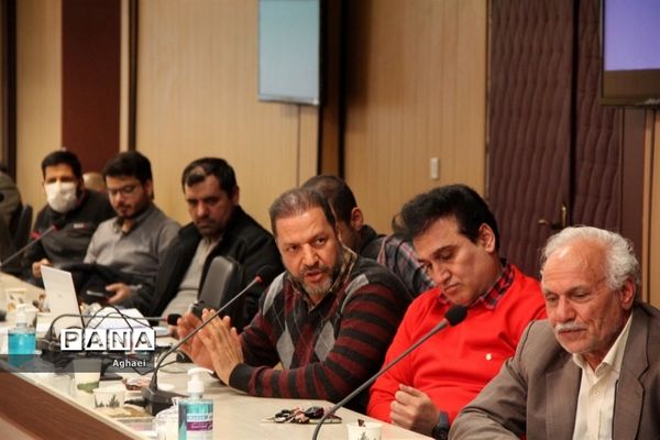 جلسه کارگاهی تحکیم بنیان خانواده در آموزش و پرورش منطقه ۱۳