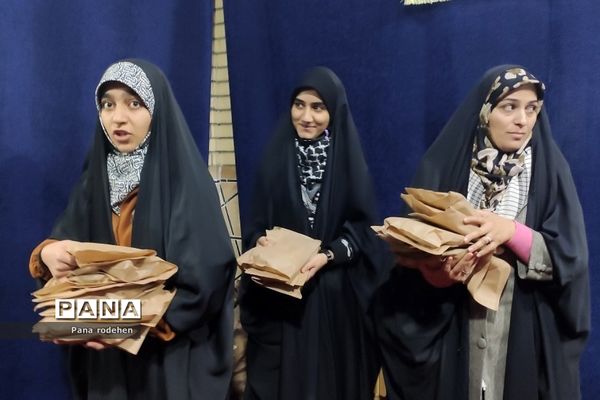 اعزام دانش‌آموزان به اردوی راهیان نور در رودهن