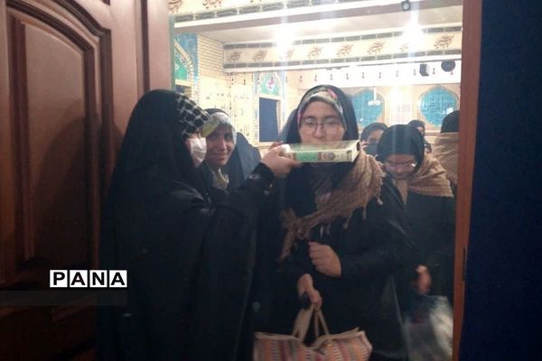اعزام دانش‌آموزان به اردوی راهیان نور در رودهن
