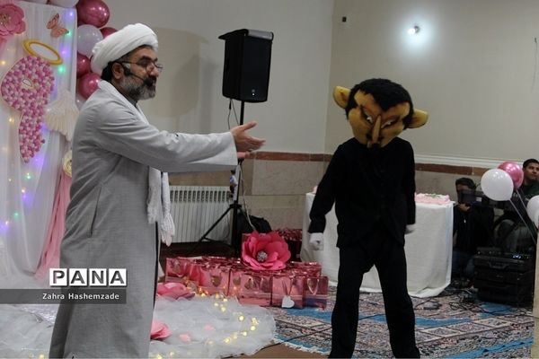 جشن تکلیف دختران دبستان ۲۲بهمن ناحیه یک شهرری