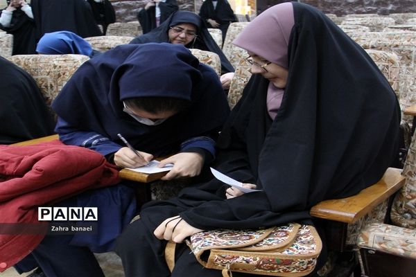 برگزاری انتخابات مجلس دانش‌آموزی دختران ناحیه یک یزد