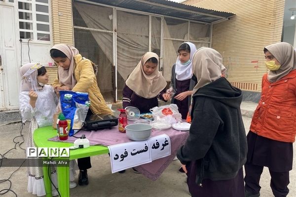 برگزاری بازارچه کسب و کار دانش‌آموزی در دبستان کوکب شهرستان بهبهان