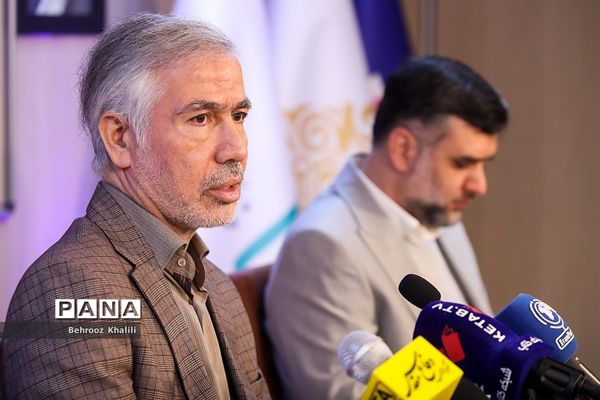 نشست خبری هفدهمین جشنواره بین المللی شعر فجر