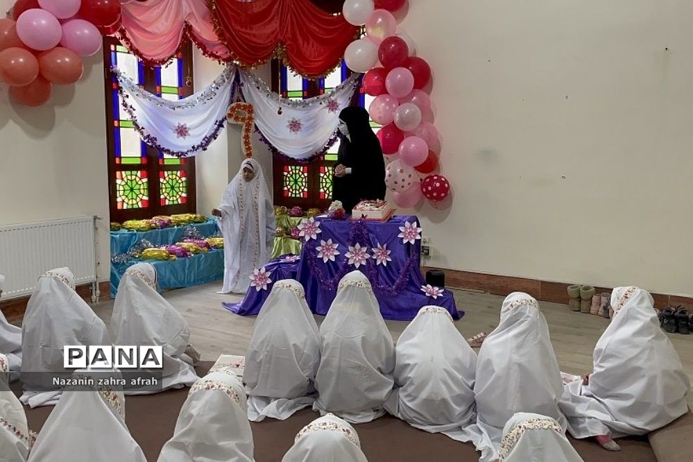 جشن تکلیف در دبستان حضرت زهرا(س)۲رودهن