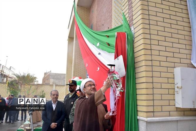 طنین زنگ انقلاب اسلامی در مدارس جهرم