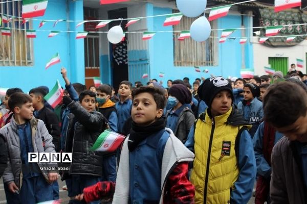 نواخته شدن زنگ انقلاب در مدارس محمودآباد