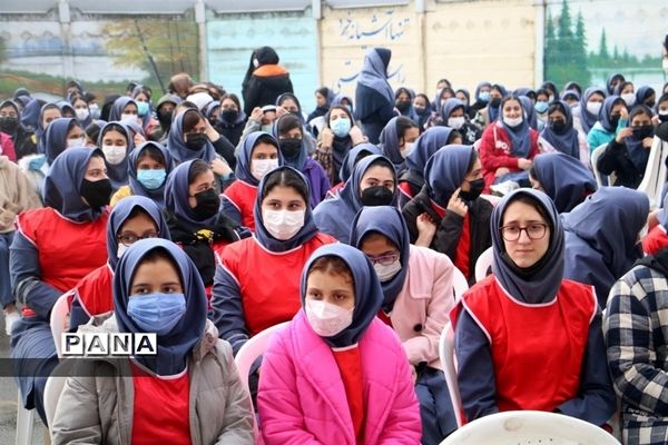 نواختن زنگ انقلاب در رشت