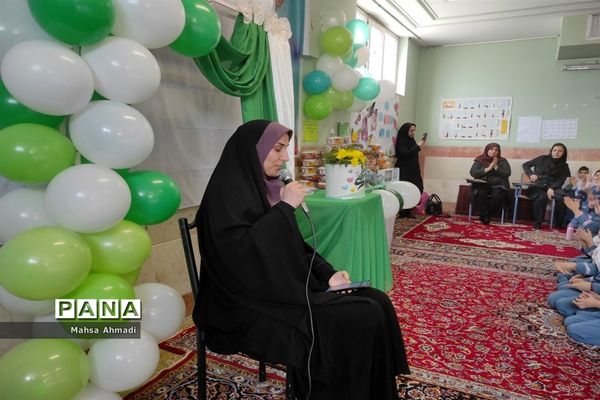 برگزاری جشن میلاد امام علی (ع) و امام جواد (ع) در دبستان شهید محمد سیفی