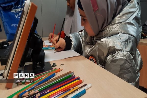 مسابقه و‌ساخت موشک کاغذی، اوریگامی در پژوهش‌سرای دانش‌آموزی باقرالعلوم شهرستان قرچک