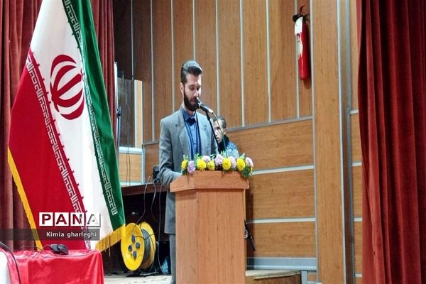 همایش بصیرت افزایی سیاسی و تبیین چرایی عفاف و حجاب در قرچک