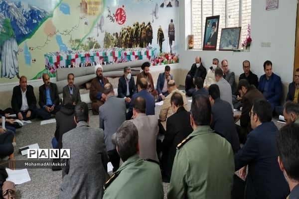 نواخته شدن زنگ انقلاب در مدارس اقلید استان فارس