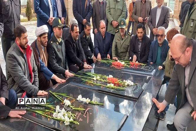 برگزاری مراسم غبارروبی مزار شهدای شهرستان نظرآباد