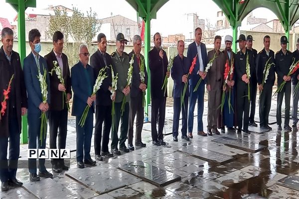 برگزاری مراسم غبار‌روبی مزار شهدای شهرستان نظرآباد