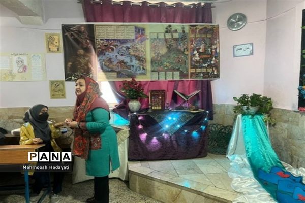 برگزاری طرح ملی مفاخر در دبیرستان آیین اسلام ناحیه هفت مشهد