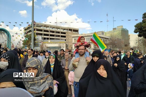 حضور آیت‌اله رئیسی در شهر مذهبی ری