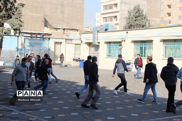 جشن پدر دختری دانش‌آموزان دبستان ام ابنین یک در شهرری
