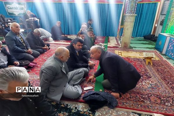 برپایی میز خدمت در نماز جمعه فیروزکوه