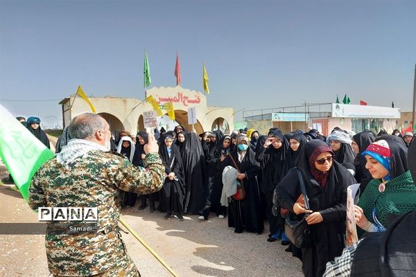 حضور سفیران نور منطقه ۱۳ تهران در اردوی راهیان نور