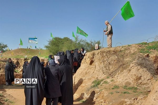 حضور سفیران نور منطقه ۱۳ تهران در اردوی راهیان نور