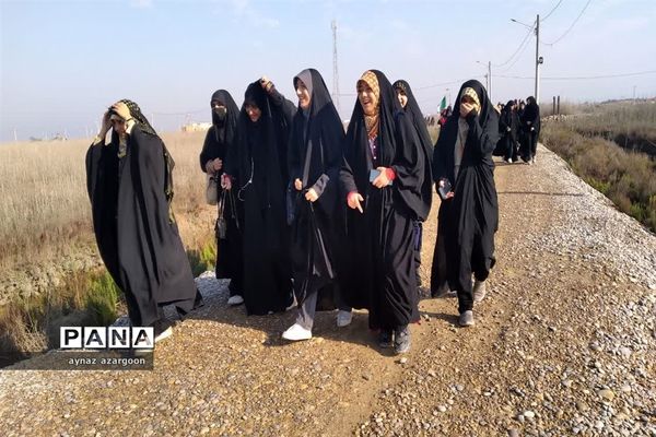 حضور دانش‌آموزان قائمشهری در اروندکنار