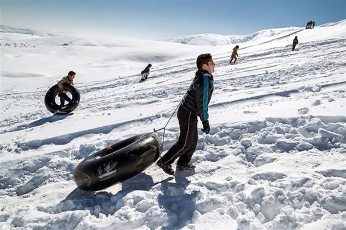 جشنواره زمستانی به مناسبت ایام دهه فجر در قاهان قم