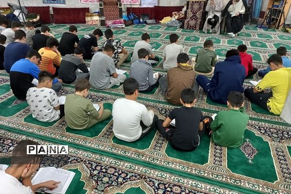 مراسم اعتکاف دانش‌آموزان پسر در رودهن