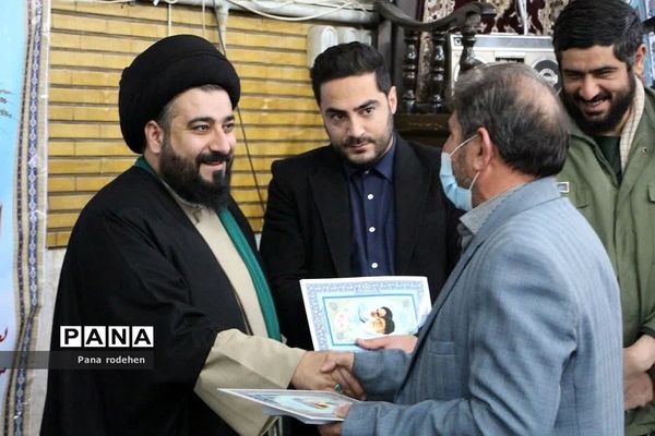 مراسم اعتکاف دانش‌آموزان پسر در رودهن