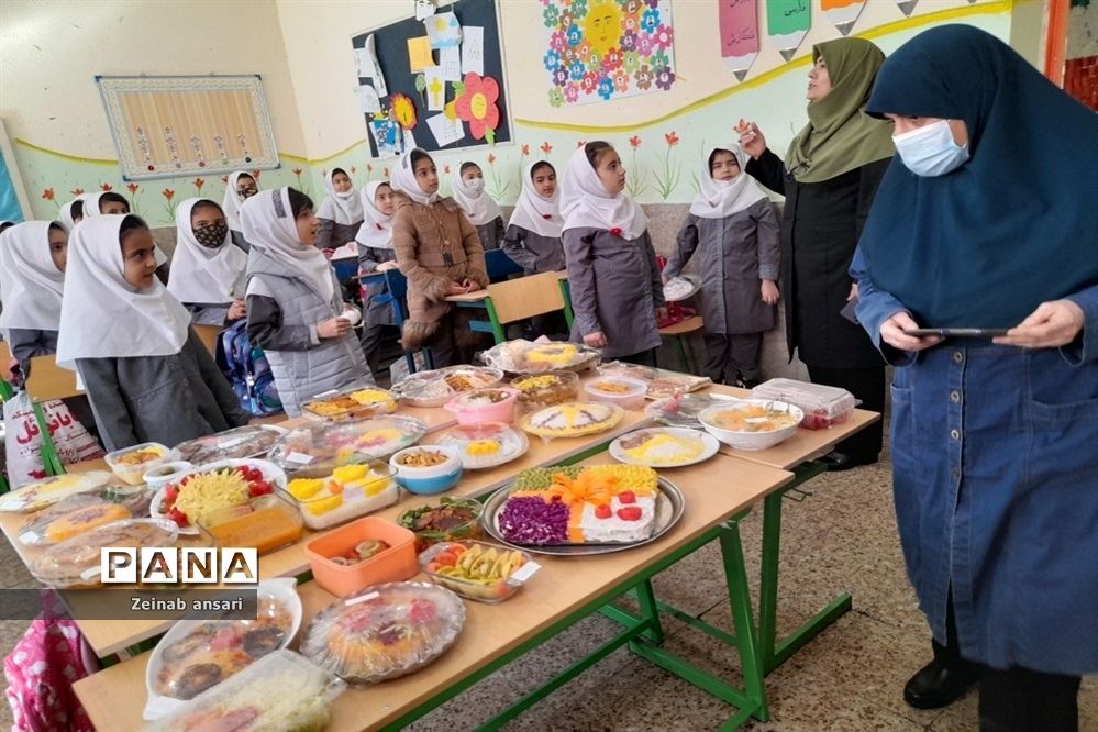 برگزاری جشنواره غذا دبستان حاجیه نوری ملارد در دهه فجر