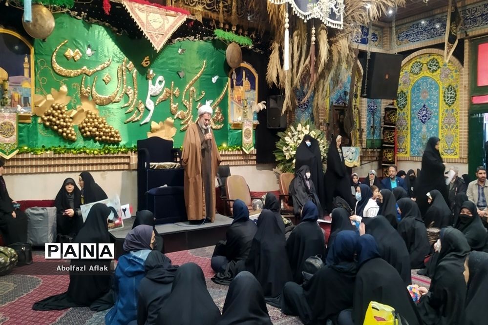 اعزام کاروان دانش‌آموزان دختر منطقه ۱۴ به اردوی راهیان نور