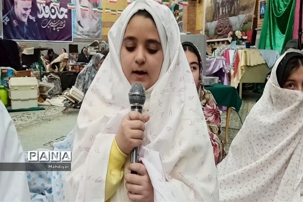 نشست صمیمی مدیر آموزش و پرورش بخش جوادآباد با دانش آموزان معتکف