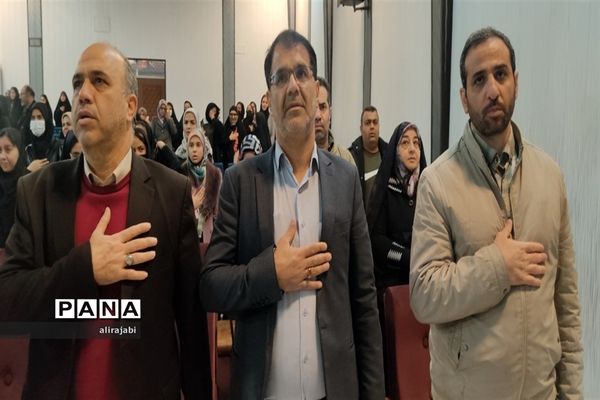 اعزام دانش‌آموزان دختر مدارس منطقه کهریزک به اردوی راهیان نور