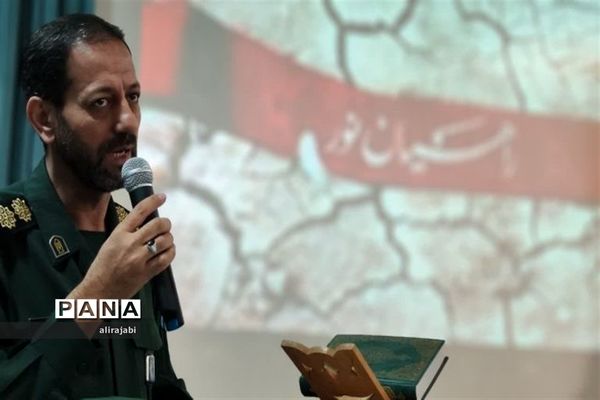 اعزام دانش‌آموزان دختر مدارس منطقه کهریزک به اردوی راهیان نور