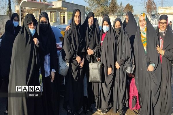 اعزام دانش‌آموزان دختر مدارس منطقه کهریزک به اردوی راهیان نور