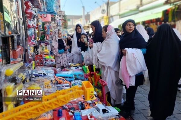 اردوی یک روزه زیارتی دانش‌آموزان دبستان مهرآیین در بهارستان 2