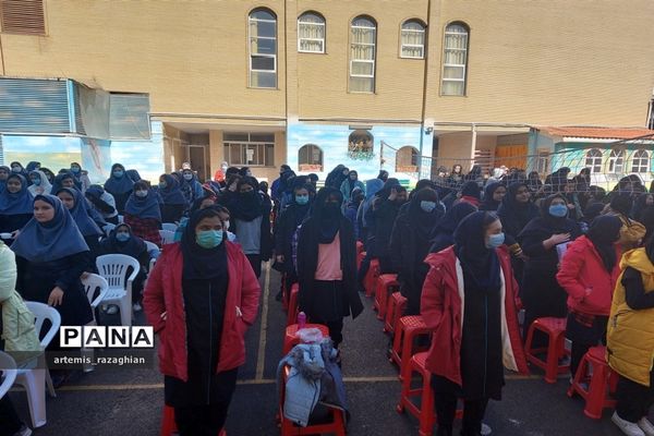 مراسم دهه فجر در دبیرستان محمد عاصمی