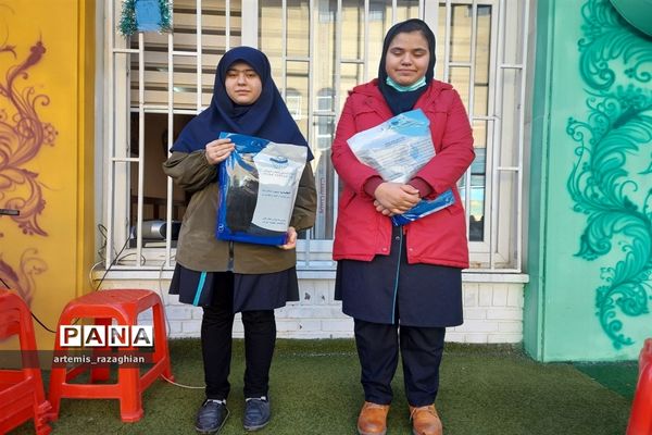 مراسم دهه فجر در دبیرستان محمد عاصمی