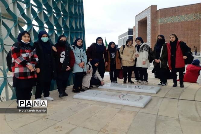 اردوی راهیان پیشرفت دانشآموزان مدرسه سمپاد اسلامشهر در پارک علم و فناوری پردیس