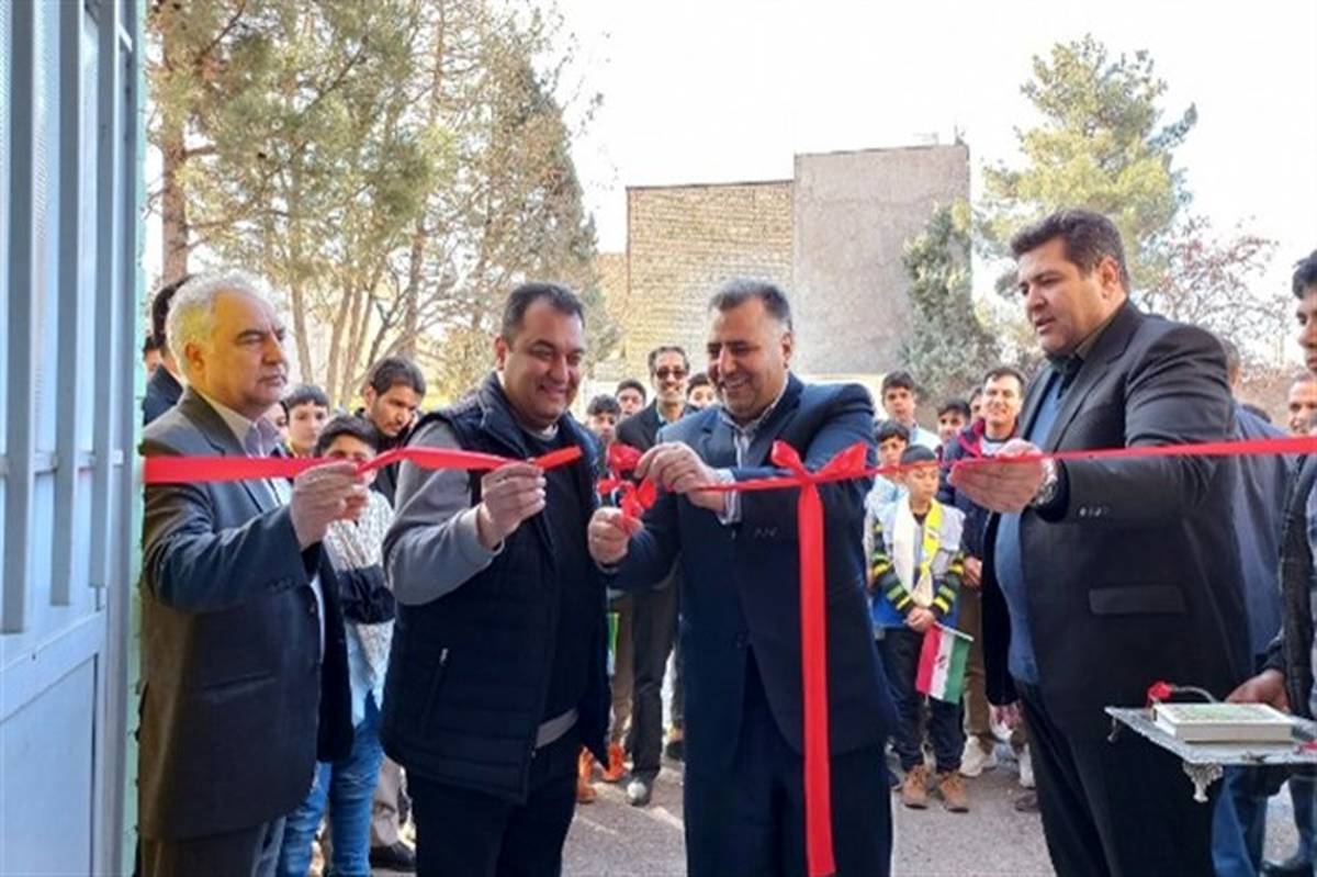 سه میدان ورزشی چمن مصنوعی در نیشابور افتتاح شد