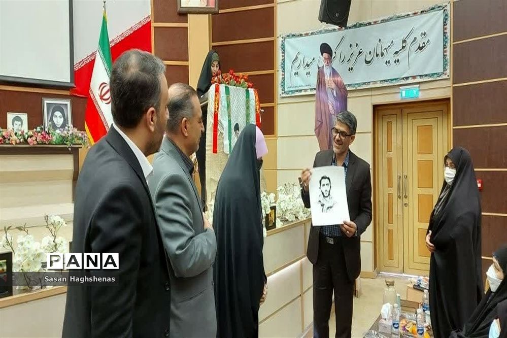 یادواره شهدای فرهنگیان و دانش‌آموزی آموزش و پرورش اسلامشهر