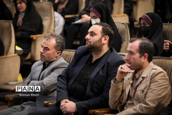 مراسم بدرقه کاروان زیارت اولی‌های دانش‌آموزی مشهد الرضا(ع)