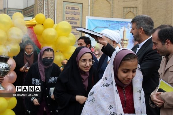 مراسم بدرقه اردوی «زیارت‌‌اولی‌ها» به مقصد مشهد مقدس