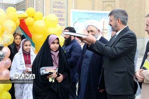 مراسم بدرقه اردوی «زیارت‌‌اولی‌ها» به مقصد مشهد مقدس