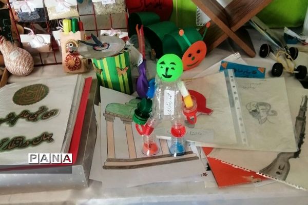 نمایشگاه دست‌سازه‌ها و جابربن‌حیان در مدارس رودهن