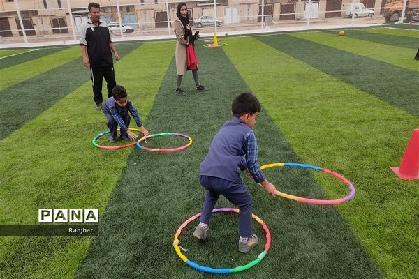 بازدید ۲۵دانش‌آموز منطقه سبزدشت بافق از آموزشگاه شاهد غدیر روستای بساب