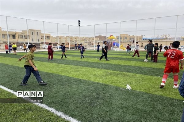 بازدید ۲۵دانش‌آموز منطقه سبزدشت بافق از آموزشگاه شاهد غدیر روستای بساب